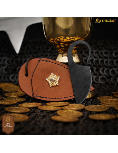 Couteau en fer forgé avec étui en cuir décoré 2