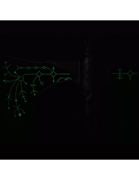 Hache décorative non officielle...