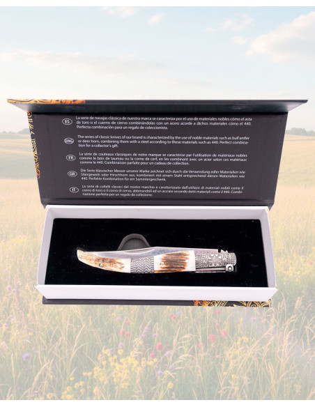 Couteau en Damas de Cerf Third, corne...