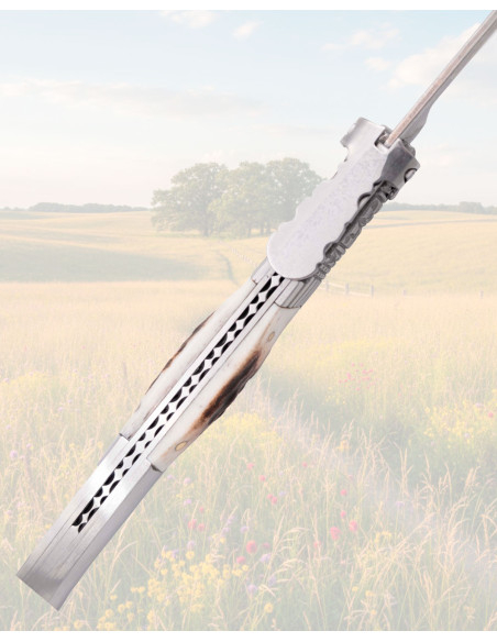 Couteau à rabat Damas et corne de...