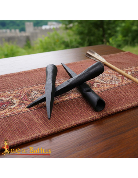 Pointe de flèche en fer forgé modèle...