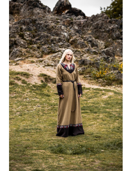 Robe Viking Femme modèle Idun avec...