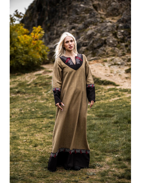 Robe Viking Femme modèle Idun avec...