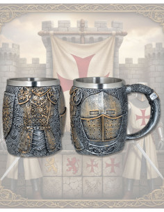 Tasse en résine modèle casque templar (12 cm.)