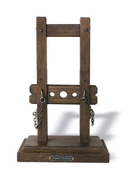 Pilori médiéval (28x11x18 cm.)
