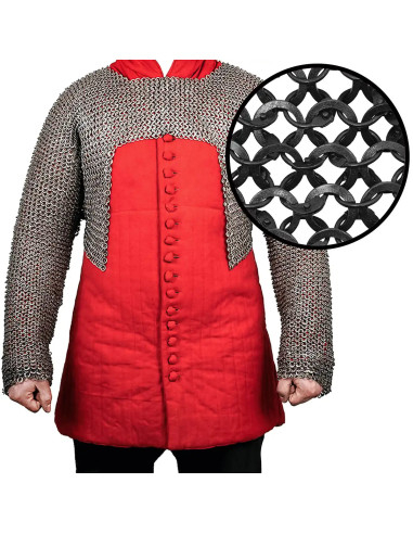 Chemise courte en maille avec dôme moyen revêtue de rivets et d'anneaux plats alternés