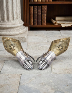 Paire de gantelets ciselés (NON fonctionnels)