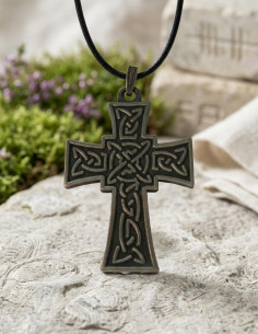Pendentif croix celtique