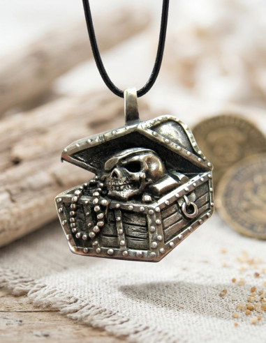 Pendentif coffre au trésor pirate