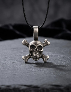 pendentif tête de mort gothique