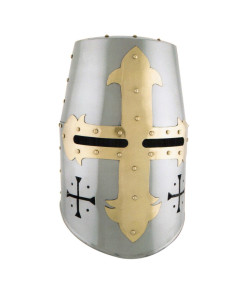 Casque templier avec croix frontale et latérale
