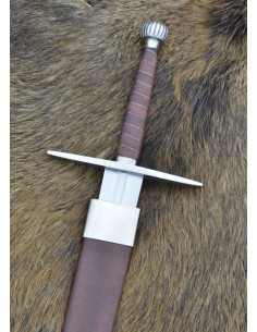 Longue épée médiévale avec fourreau, fonctionnelle 2