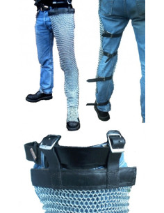 Jambes de cotte de mailles médiévales