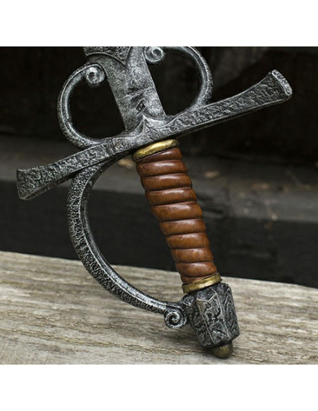 Épée rapière en latex, 85 cm. Épée rapière en latex, 85 cm.