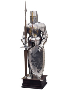 Armure naturelle avec bouclier et lance