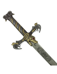Épée barbare décorée
