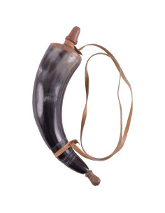 Poudre à canon en corne attachée