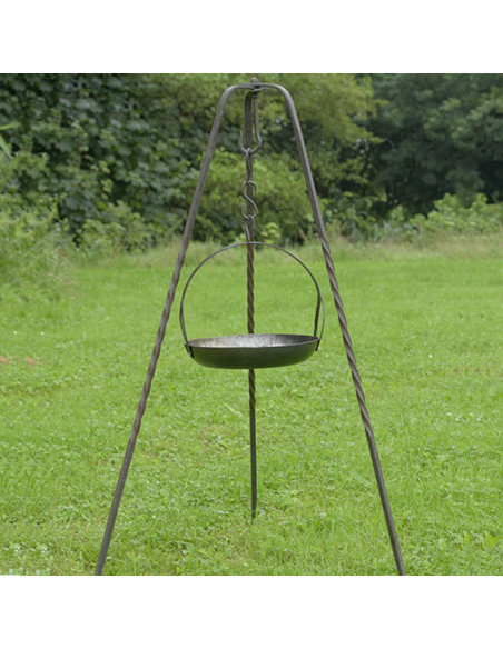 Poêle à frire suspendue en acier médiéval