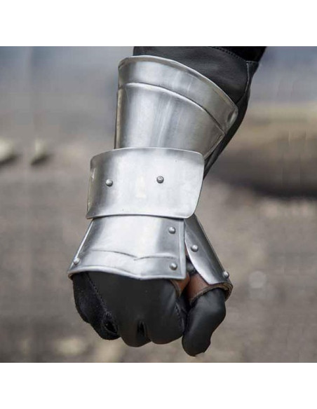 Gantelets d'éclaireur médiévaux