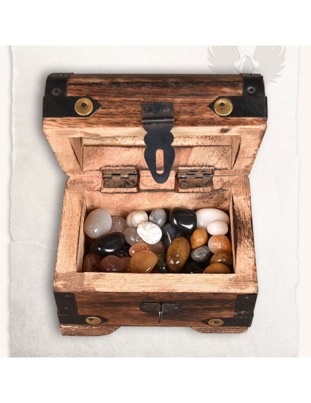 Coffre médiéval avec des pierres colorées (10x7 cms.)