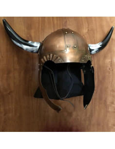 Casque viking avec ailes et cornes