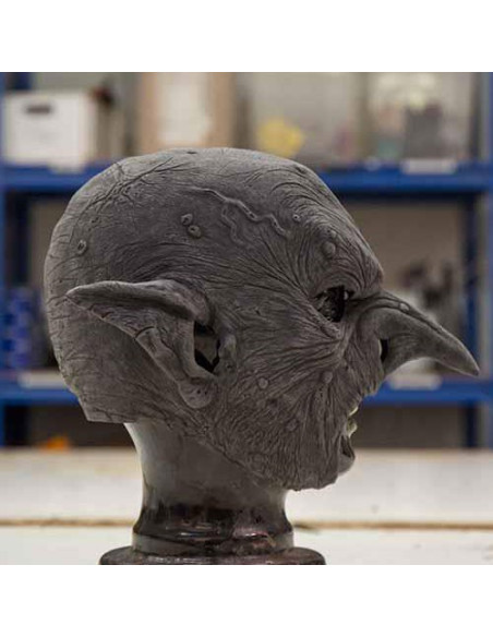 Masque de gobelin malveillant non peint (57-59 cms.)