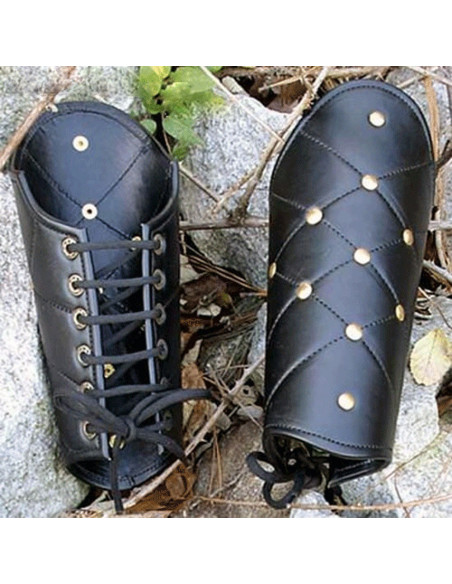 Bracelets en cuir rivetés