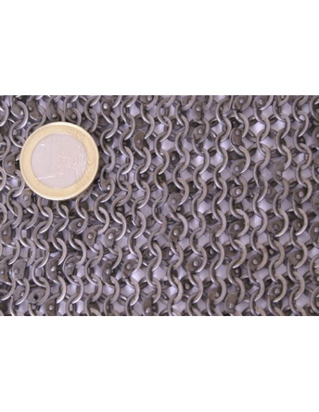 Bourreau riveté pour le combat