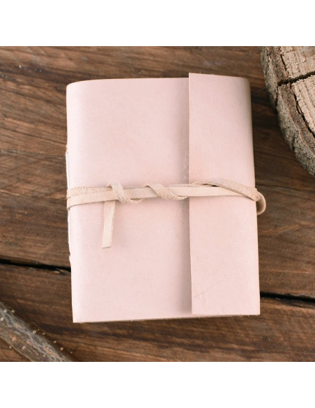 Bloc-notes médiéval, cuir non teint