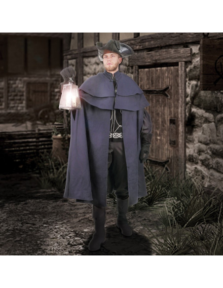 Cape en laine, Voyageur