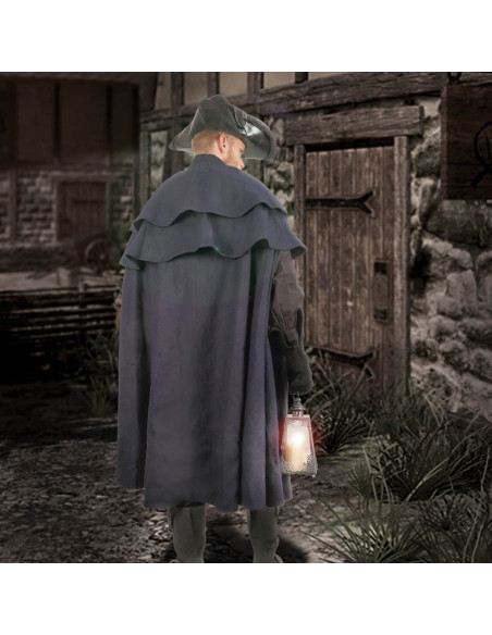 Cape en laine, Voyageur