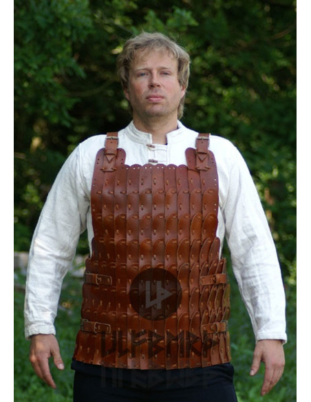 Armure plaquée de cuir