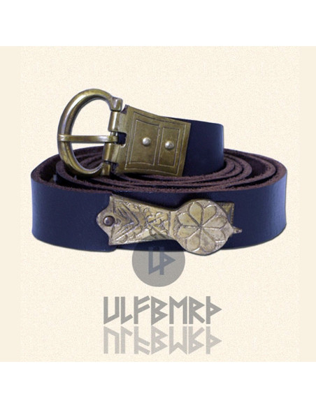 Ceinture médiévale en cuir orné