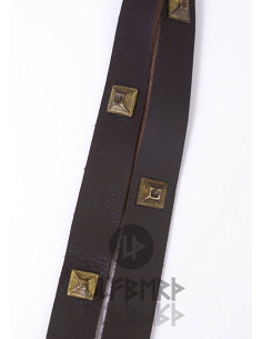 Ceinture médiévale en cuir orné 2