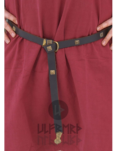 Ceinture médiévale en cuir orné