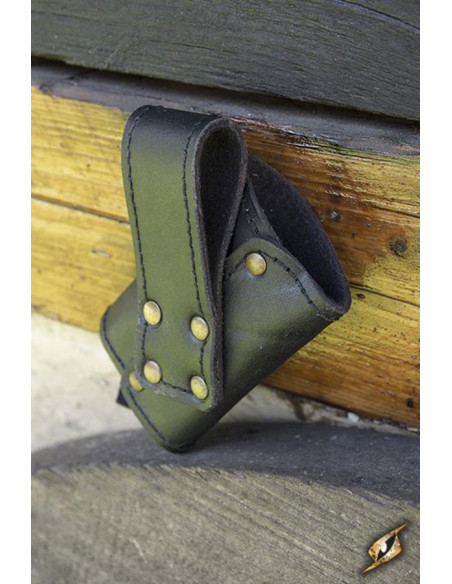 Baldric Medieval Adventurer, à droite