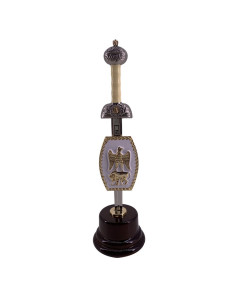 Mini-épée avec mini-bouclier et base de la légion romaine