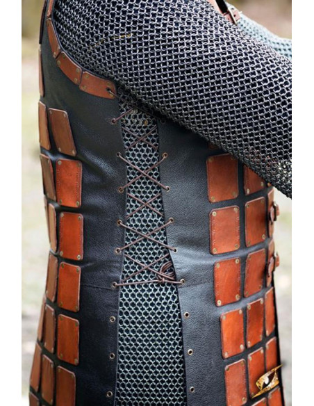 Longue brigantine médiévale en cuir