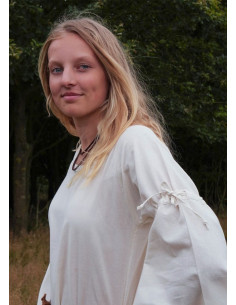 Robe médiévale femme Burglinde manches trompette 2