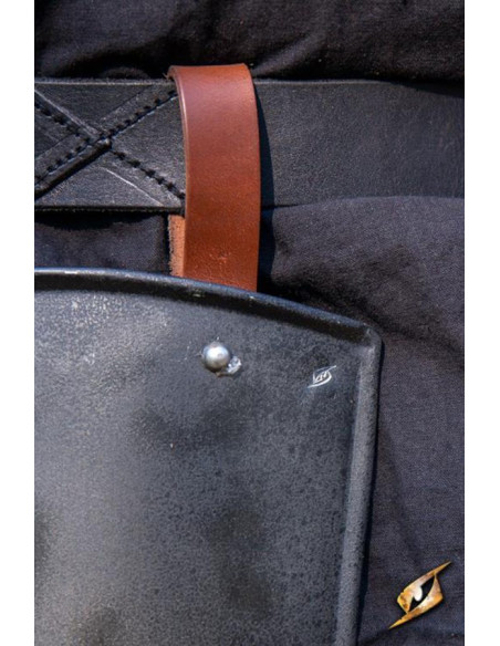 Glands médiévaux d'écuyer, finition...