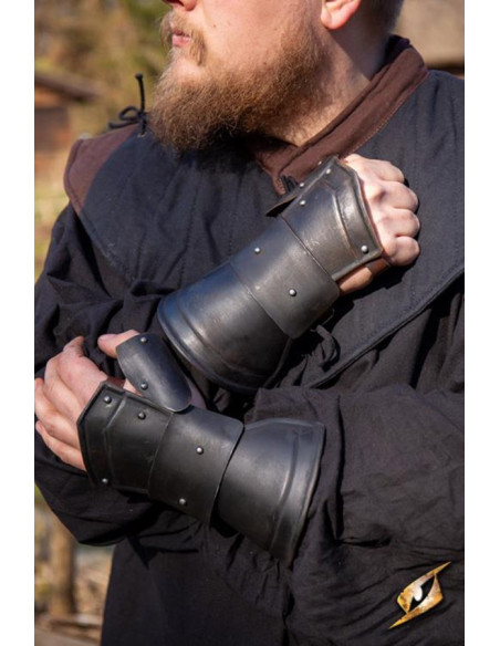 Gantelets scouts médiévaux, finition...