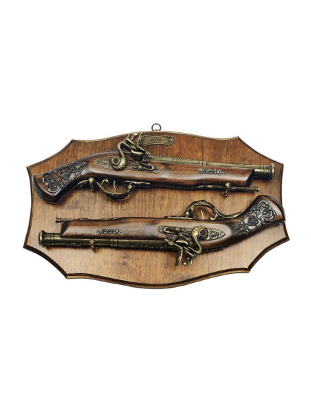 panoplie en bois avec pistolets