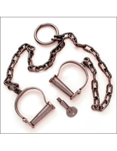 Chaînes de jambe médiévales, fer