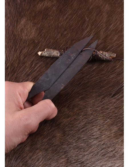 Ciseaux médiévaux forgés à la main,...