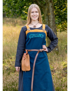 Robe tablier bleu Viking Hilja avec broderie