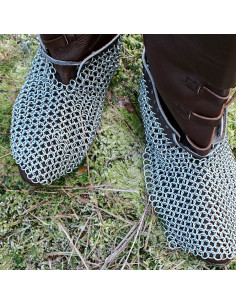 Solerets en cotte de mailles à lacets en cuir