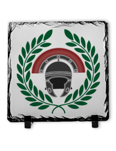 Casque et couronne de laurier d'un centurion romain sur...