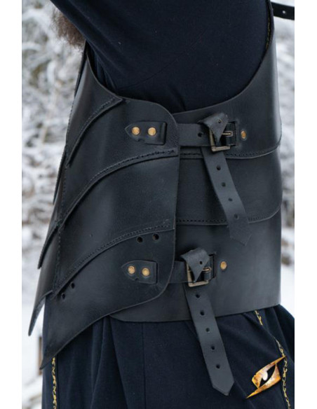 Ensemble de cuirasses médiévales...