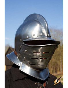 Casque bordeaux avec visière en acier poli, Epic Armoury