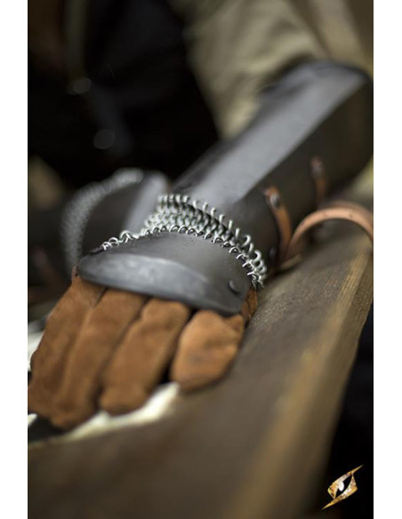 Bracelets médiévaux Bazuband finition...